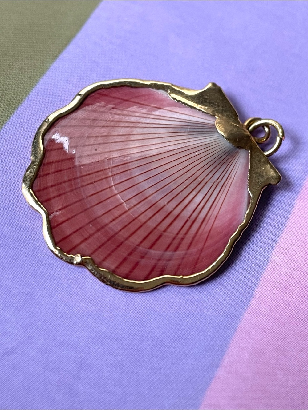 Vintage shell pendant w/ goldtone rim summer beach salt life - Picture 5 of 10